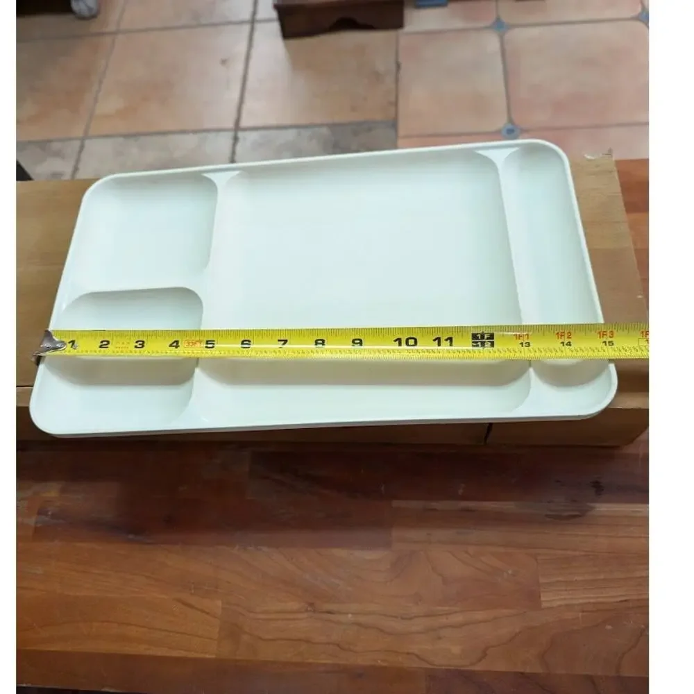 Vintage Tupperware divided lunch/dinner plate TV tray cafeteria-style serve 1535